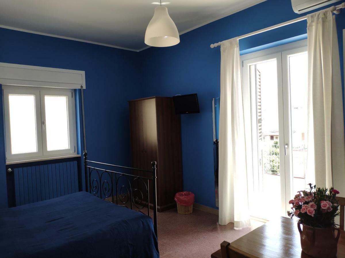 B&B De Angelis 지노사마리나 외부 사진